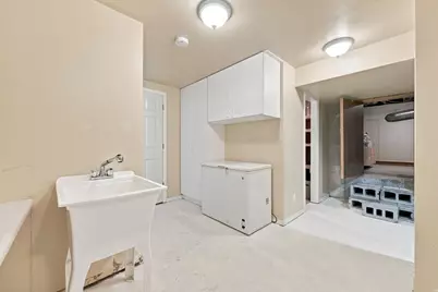 262 E Center St, Bountiful, UT 84010 - Photo 37