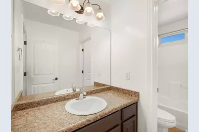 557 W Pumpkin Patch Dr, Saratoga Springs, UT 84045 - Photo 17