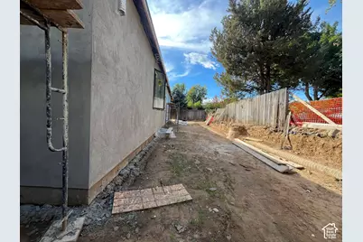 3272 N Mohawk Ln E, Provo, UT 84604 - Photo 23