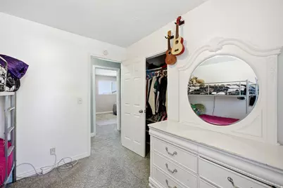 9280 S Laura Anne Way E, Sandy, UT 84094 - Photo 15