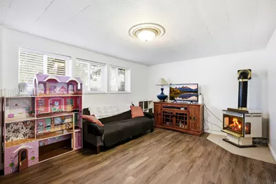 9280 S Laura Anne Way E, Sandy, UT 84094 - Photo 23