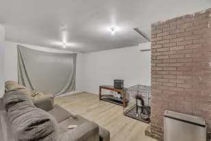 9660 S Stornoway Cir W, South Jordan, UT 84009 - Photo 7