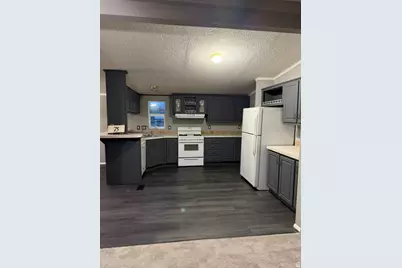 75 N 200 E, Huntington, UT 84528 - Photo 7