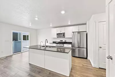 288 N Starboard Dr, Saratoga Springs, UT 84045 - Photo 5