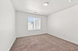 288 N Starboard Dr, Saratoga Springs, UT 84045 - Photo 15