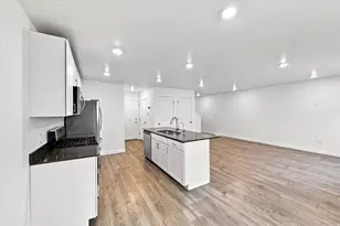 288 N Starboard Dr, Saratoga Springs, UT 84045 - Photo 7