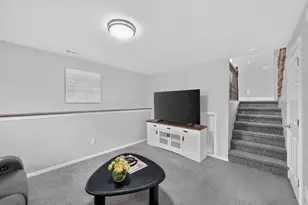 923 S Brookside Cir W, Ogden, UT 84404 - Photo 17