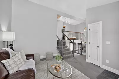 923 S Brookside Cir W, Ogden, UT 84404 - Photo 5