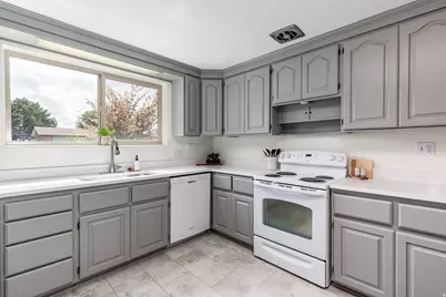 1645 S 350 E, Orem, UT 84058 - Photo 11