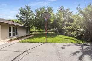 45 S 300 W, Farmington, UT 84025 - Photo 37