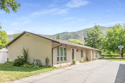 45 S 300 W, Farmington, UT 84025 - Photo 1