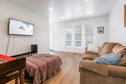 45 S 300 W, Farmington, UT 84025 - Photo 7