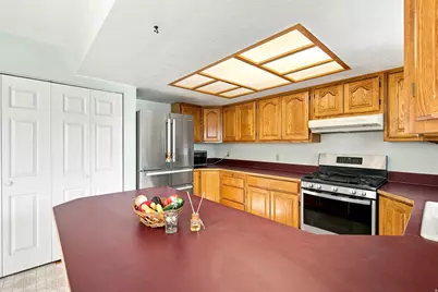 326 S 240 W, Lindon, UT 84042 - Photo 15