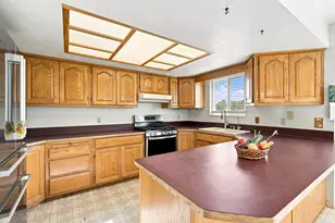 326 S 240 W, Lindon, UT 84042 - Photo 13