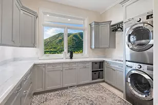 9862 S Granite Slope Dr, Sandy, UT 84092 - Photo 21