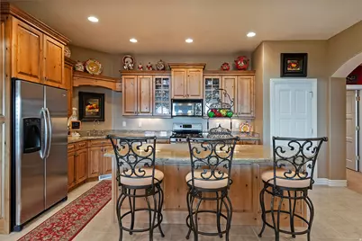9862 S Granite Slope Dr, Sandy, UT 84092 - Photo 31