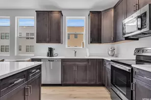 8373 S Iris Lumi Ln, Midvale, UT 84047 - Photo 5