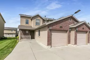2439 N Wellington Dr W, Harrisville, UT 84414 - Photo 1
