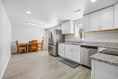 172 S 350 E, Farmington, UT 84025 - Photo 15
