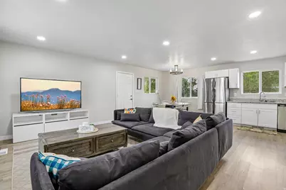 172 S 350 E, Farmington, UT 84025 - Photo 7