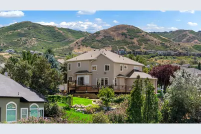 1333 E Martha Dunyon Cir, Draper, UT 84020 - Photo 5