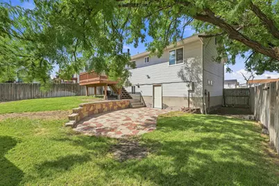5569 W Tiger Lily Ct, West Jordan, UT 84081 - Photo 23