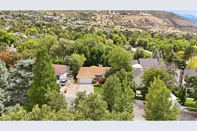 2830 E Valley View Ave S, Holladay, UT 84117 - Photo 53