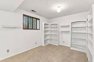 2830 E Valley View Ave S, Holladay, UT 84117 - Photo 37