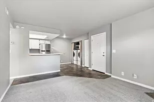 945 E Creek Hill Ln, Midvale, UT 84047 - Photo 7