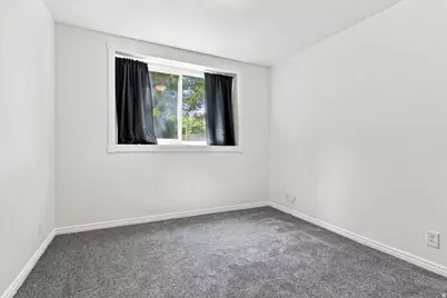 945 E Creek Hill Ln #10, Midvale, UT 84047 - Photo 15