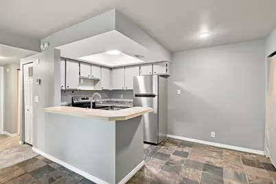 945 E Creek Hill Ln #10, Midvale, UT 84047 - Photo 7