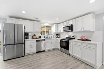 10384 S Amaryllis Dr, Sandy, UT 84094 - Photo 19