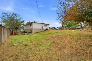 10384 S Amaryllis Dr, Sandy, UT 84094 - Photo 35