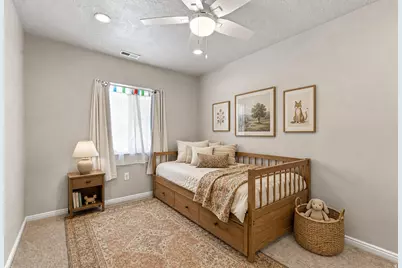 1105 W Emerald Pools Ln, Bluffdale, UT 84065 - Photo 11