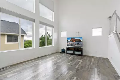 15134 S White Hart Ln, Bluffdale, UT 84065 - Photo 3