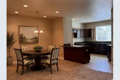 132 N 360 W, Centerville, UT 84014 - Photo 3