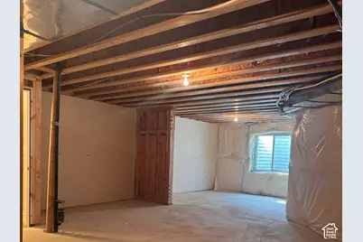 132 N 360 W, Centerville, UT 84014 - Photo 23