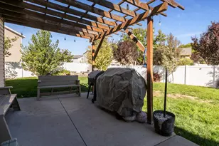 2626 W 2225 S, Syracuse, UT 84075 - Photo 21
