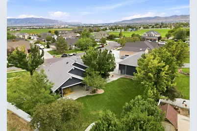 12136 S Swensen Cir, Riverton, UT 84096 - Photo 3