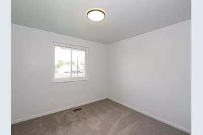 2683 W Castle Oaks Cir, Taylorsville, UT 84129 - Photo 17