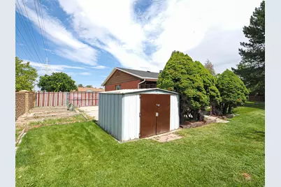 2683 W Castle Oaks Cir, Taylorsville, UT 84129 - Photo 29