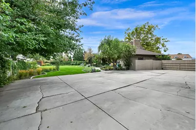 9241 S Lisa Ave, West Jordan, UT 84088 - Photo 5