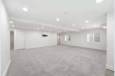 8433 S 6465 W, West Jordan, UT 84081 - Photo 29