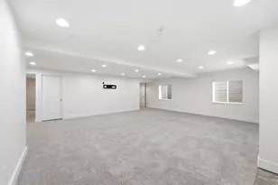 8433 S 6465 W, West Jordan, UT 84081 - Photo 29