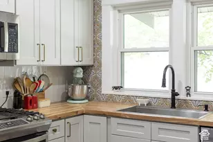 297 N Main St, Smithfield, UT 84335 - Photo 9