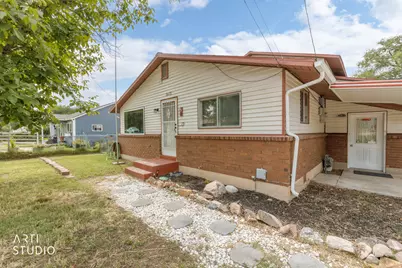 5671 S 2700 W, Roy, UT 84067 - Photo 3
