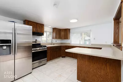 5671 S 2700 W, Roy, UT 84067 - Photo 7
