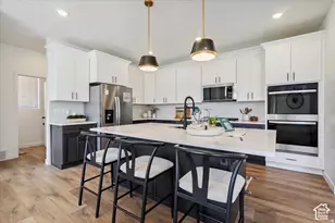 13242 S Lacy Oak Circle, Herriman, UT 84096 - Photo 9