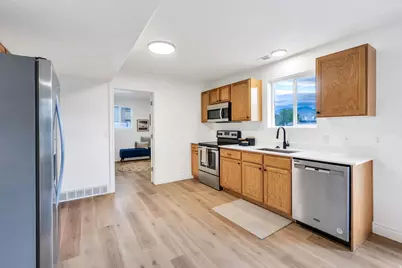 1891 S 575 W, Lehi, UT 84043 - Photo 9