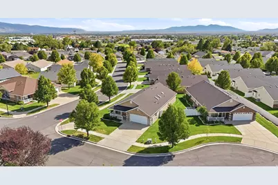 1035 W Hidden Dr, Layton, UT 84041 - Photo 27